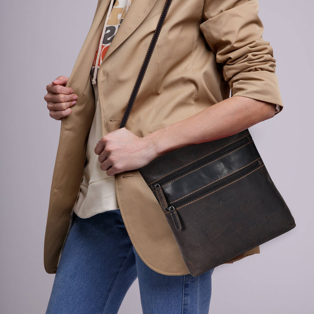 Leather Crossbody Purse: Sandel