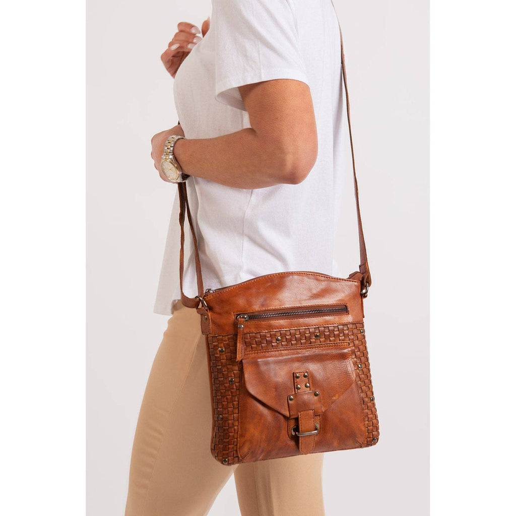 Leather Shoulder Bag Elsa for Women: Cognac