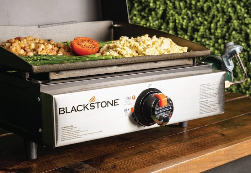 Blackstone 17" Griddle with Hood
